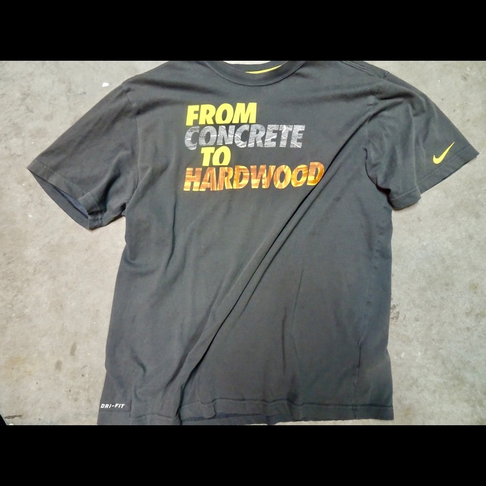 Nike Dri Fit Graphic Tshirt Sz Large